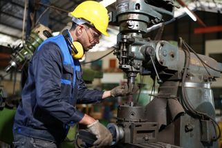 Šestidenní pracovní týden: Už vešel v platnost. Práce od pondělí do soboty